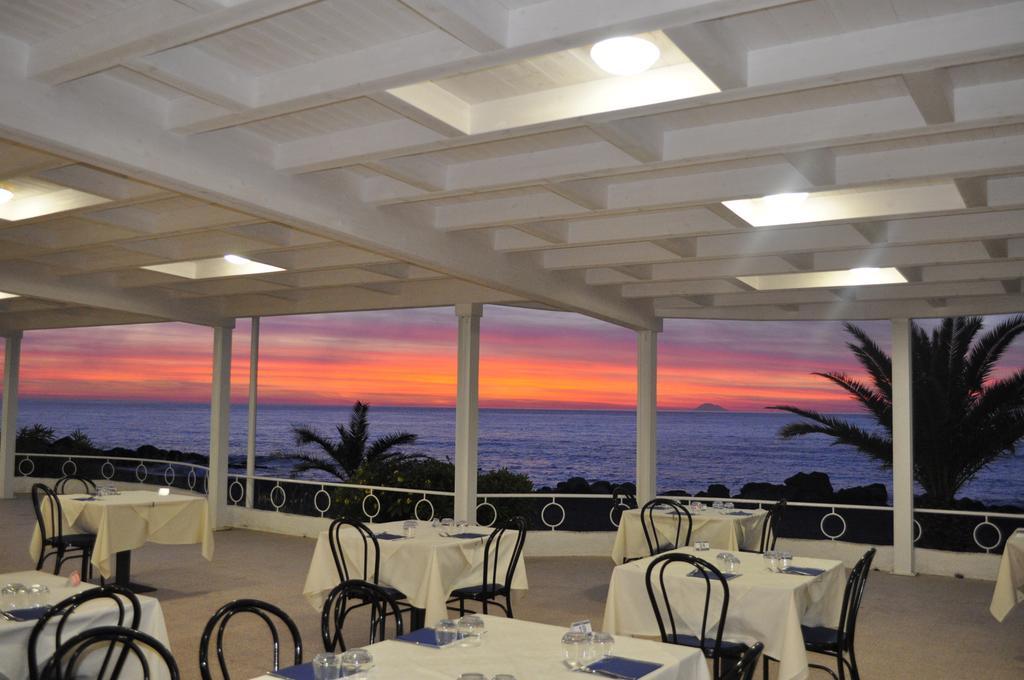 Hotel Ristorante La Scogliera - Nuova Gestione Piraino Kültér fotó