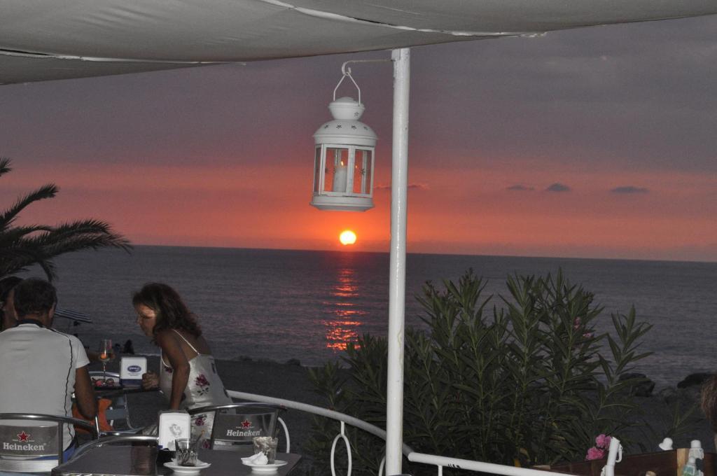 Hotel Ristorante La Scogliera - Nuova Gestione Piraino Kültér fotó