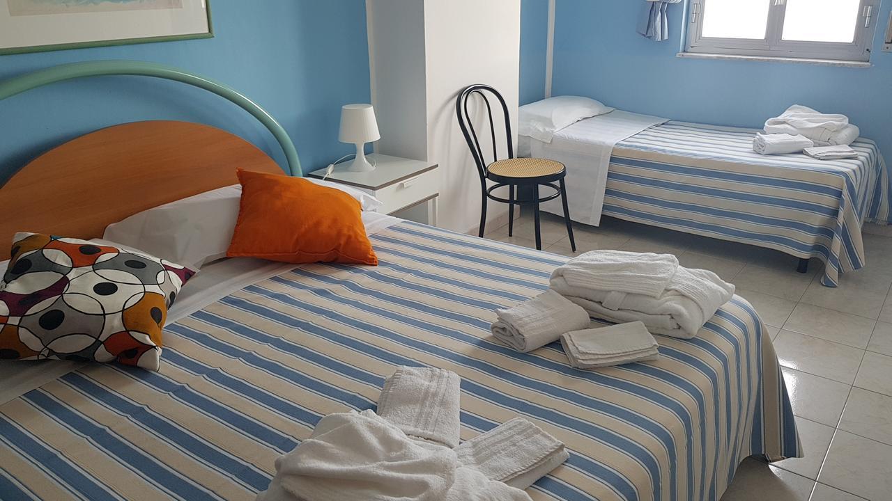 Hotel Ristorante La Scogliera - Nuova Gestione Piraino Kültér fotó